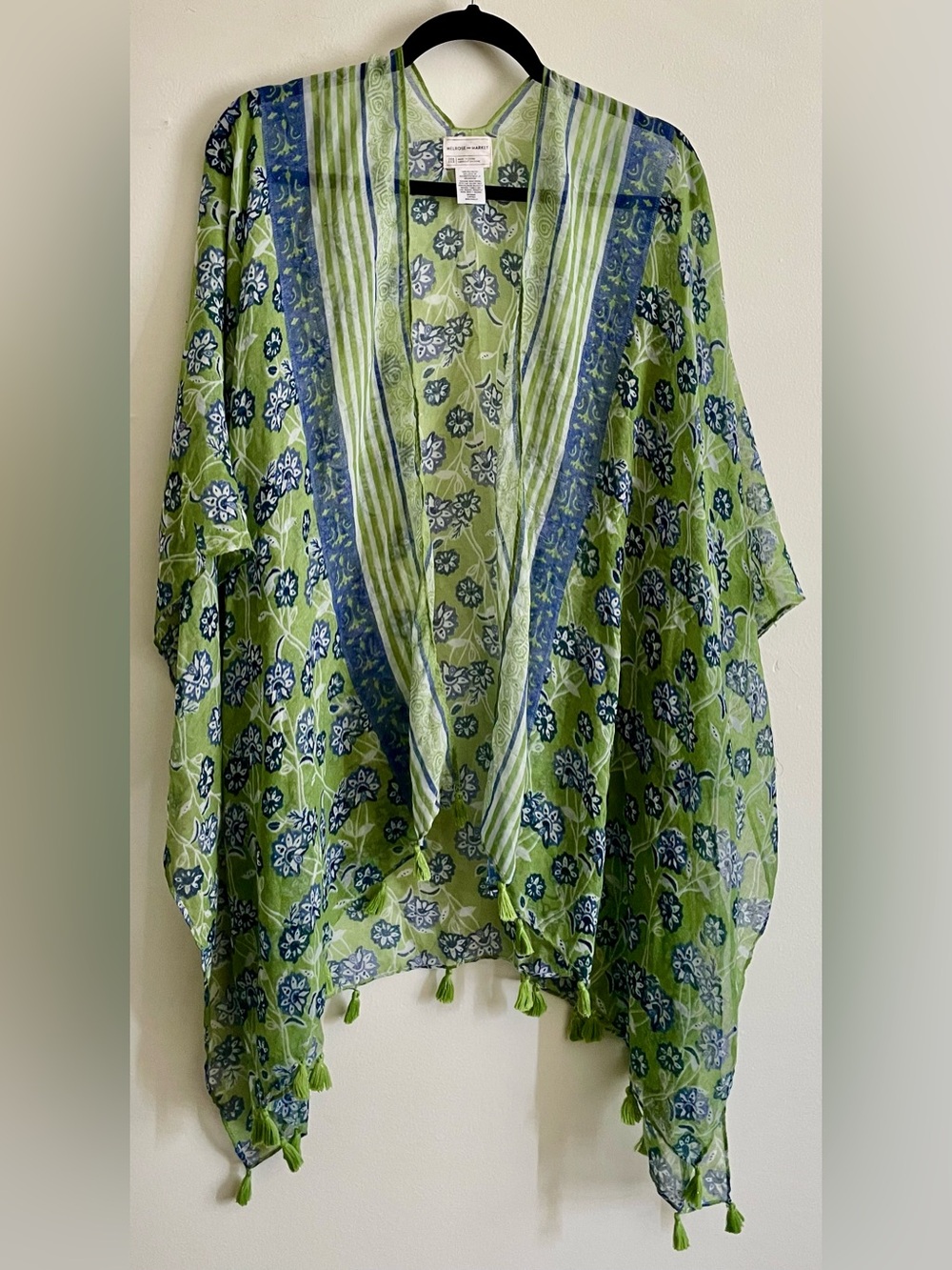 🍃 Melrose and Market Green and Blue Floral Tassel Kimono 🍃